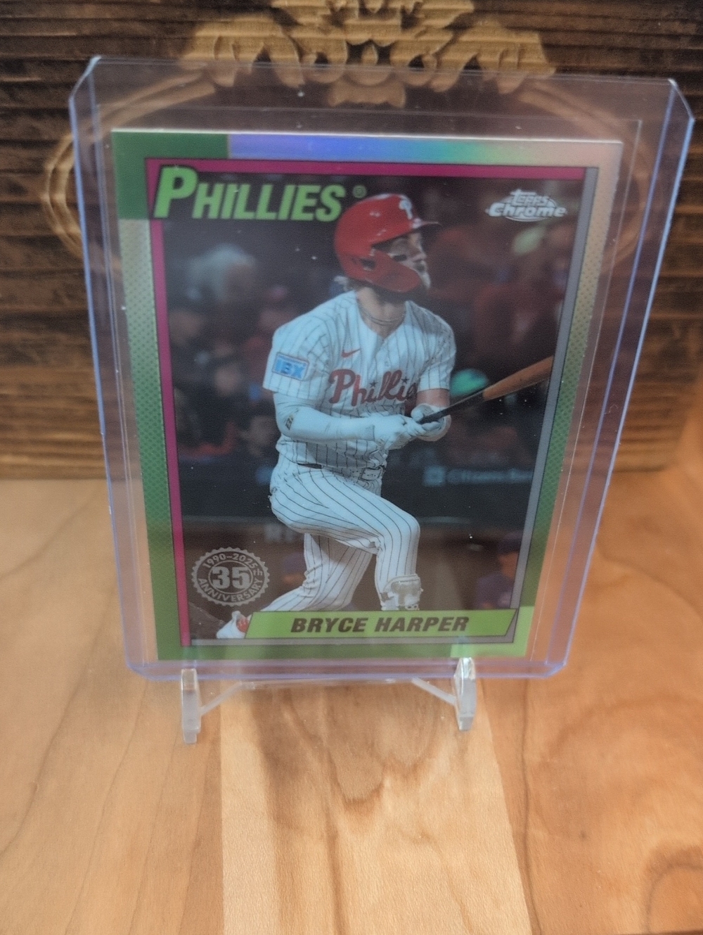 2025 Topps Chrome Bryce Harper Holo Foil Refractor Phillies - Picture 2 of 3
